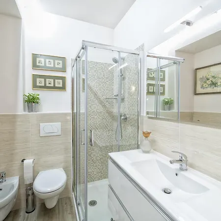60sqm 1 Bedroom, 2 Bathroom In Centro Histórico Apartamento