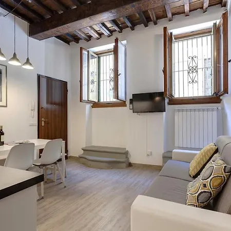 Guelfa House Apartment